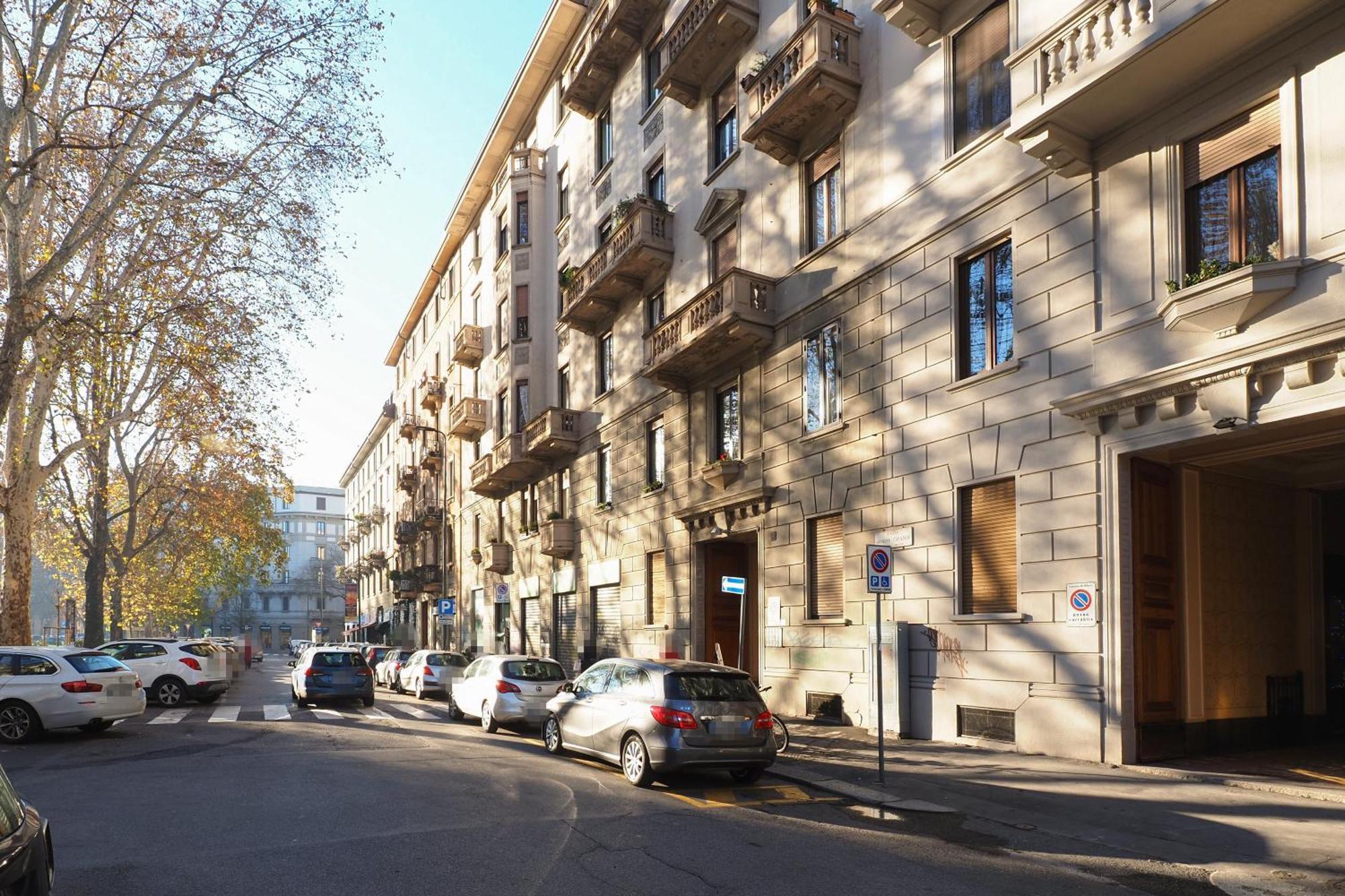 Contempora - Bilocale Piazza Grandi, 3 Apartment Mailand